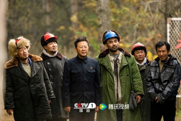 "The Glory of Our Fathers" is a popular CCTV drama and another high scoring era drama! Douban Split 8.7