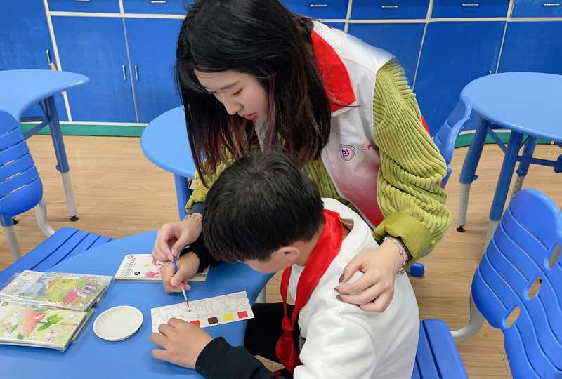 The "Star Partner Program" accompanies healthy growth and never stops during the summer. Volunteers from Putuo "Green Pepper" pair up with children with autism | Volunteers | Children