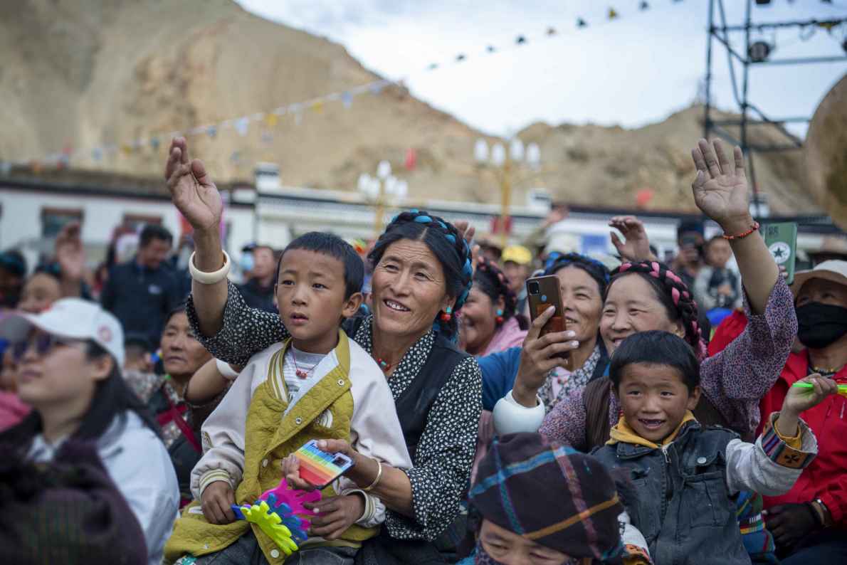 New Exploration of Cultural Tourism | Shigatse, Xizang: Music Tour at the foot of Mount Everest Food Festival | Music | Shigatse, Xizang
