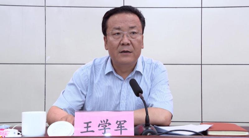 I have a new position, "National Excellent County Party Secretary" Wang Xuejun. I am the Secretary of the Wuzhong Municipal Party Committee and the County Party Secretary