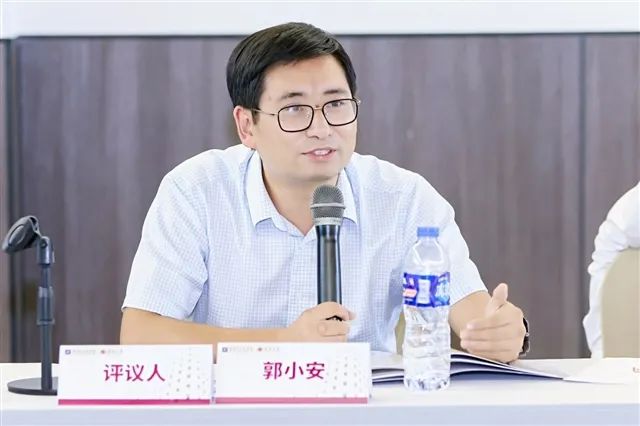 Guo Xiao'an, a news scholar born in the 1980s, serves as the Dean of the School of Journalism at Chongqing University. Communication Studies | School of Journalism | Academic | Journalism | Research | University | Chongqing | Xiao'an