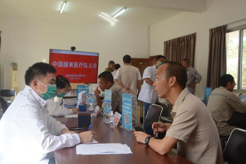 China aided Cambodian medical team escorting the "the Belt and Road" project in the mountains | staff | medical team