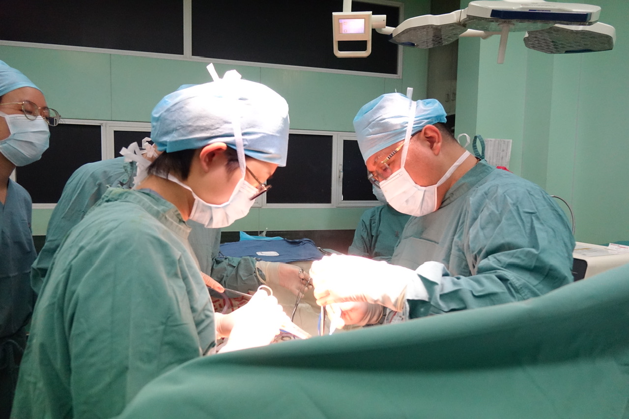 Unexpectedly, the internal organs have come out! The multidisciplinary team of Zhongshan Hospital successfully dismantled the bomb, and the grandfather's abdomen was as huge as a pregnancy in October. Surgery | blood vessels | viscera