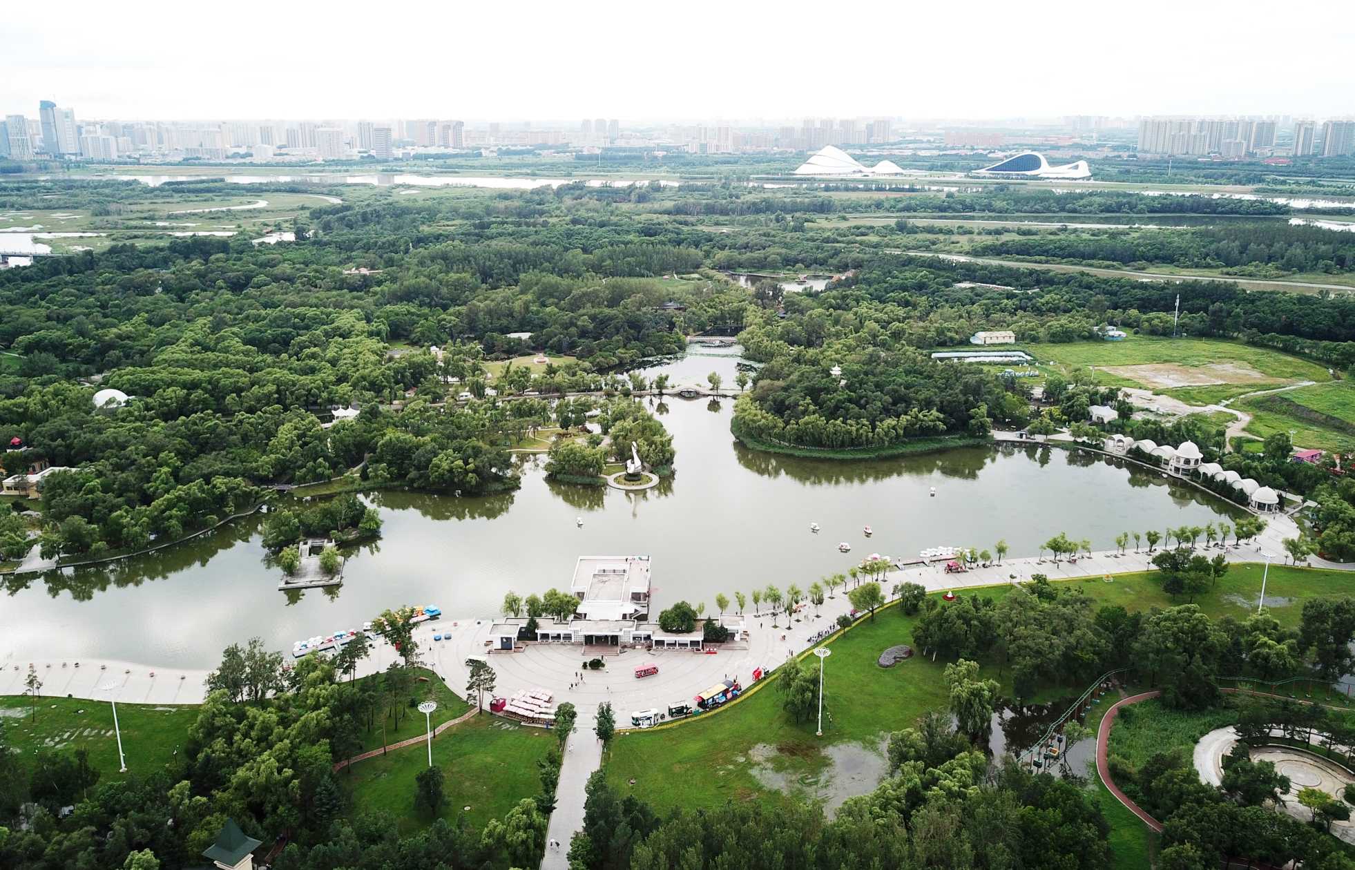 Heilongjiang builds a new growth pole for "summer economy"