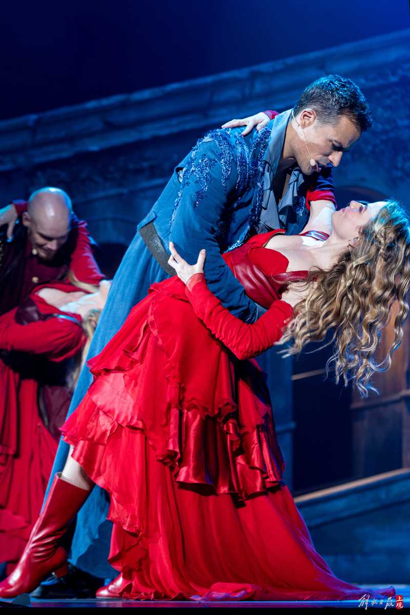法语原版音乐剧《罗密欧与朱丽叶》重回上海舞台,时隔5年舞台|上海|罗密欧与朱丽叶