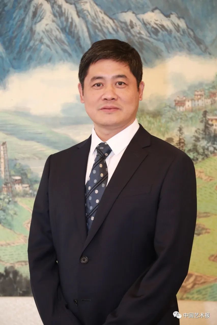 Lin Yongjian, Kang Hui, and others were elected as Vice Chairmen, while Yan Xiaoming was elected as Chairman of the China Television Association