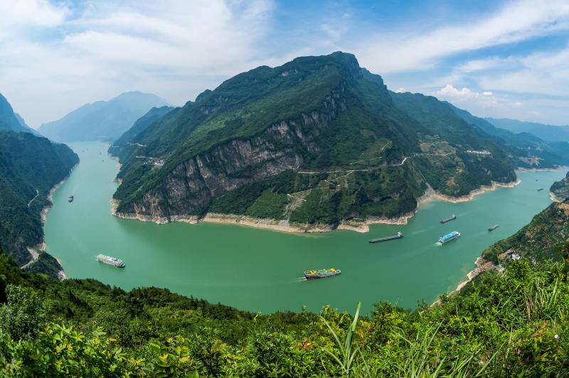 The Revitalization of the Yangtze River: From the Perspective of Humanities and Economics, Observing the High Quality Development of the Yangtze River Economic Belt