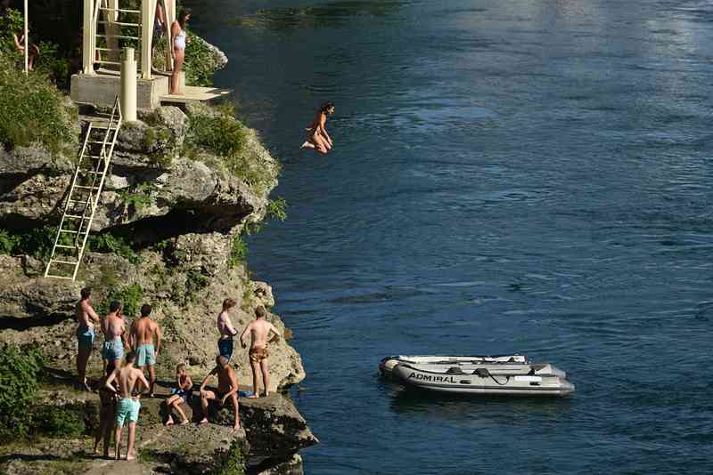 Experts warn that El Ni ñ o is here again this year, and global temperatures have seen the "hottest" volcanic ash in history for three consecutive days | San Cristobal | average temperature