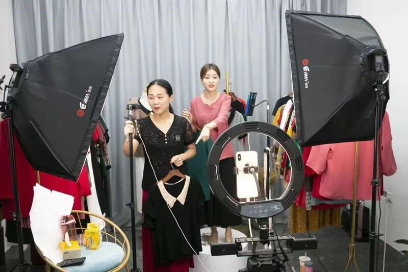Fashionable Changshu's "Textile and Clothing" Blossoms All the Way, Changshu's 40th Anniversary of Demolition from County to City | From "Bixi" to Star Ocean Center | Textile and Clothing | Fashion