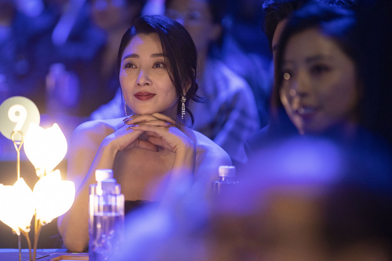 TV dramas such as "In the World" and "The County Party Committee Courtyard" shine with magnolia, and Lei Jiayin proves her "big head" with her strength. Lei Jiayin | The female lead | In the world