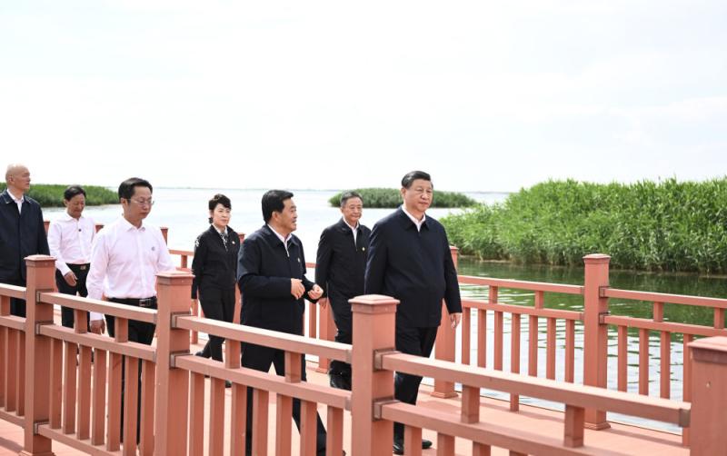 Viewpoint 1 | Xi Jinping: guard this "Pearl outside the plug" is located in | China | fly | Ecological Environment | Wuliangsu | Xi Jinping | Governance | shooting | UAV | Suhai
