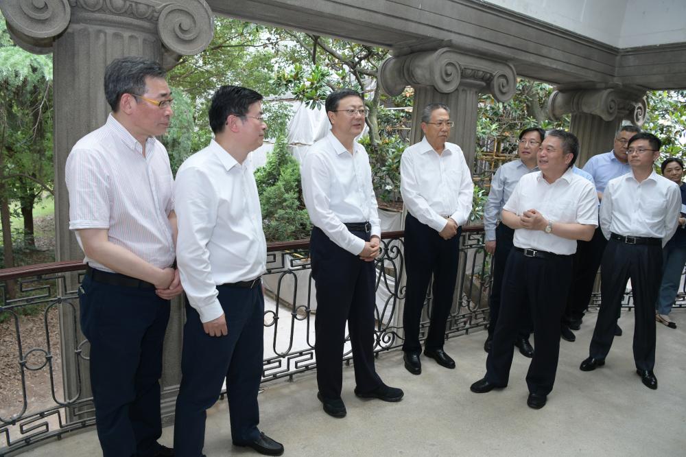 Chen Jining conducted a special research on the implementation of the new round of public opinion projects, and visited open green spaces, waterfront spaces, and residential spaces on site | City | Chen Jining