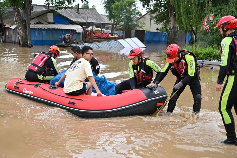 Fighting Floods and Defending Homeland - A Report from the Frontline of Flood Control and Disaster Relief in Harbin, Zhao Yan | City | Harbin