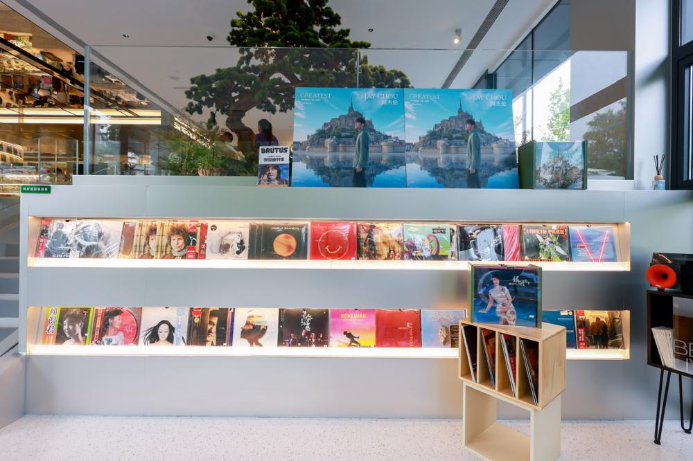 The first in China! This park in Shanghai welcomes a "treasure" journal themed bookstore, bookstore, and theme