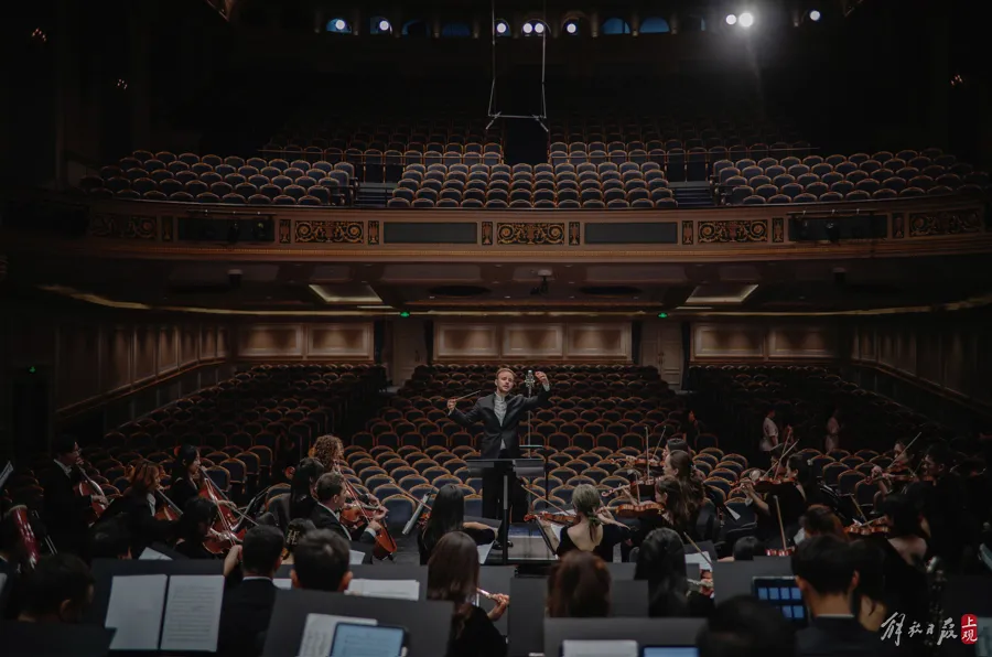 This Nantong student band's debut performance amazed the audience, and Italian opera classics were played in the Shanghai Concert Hall