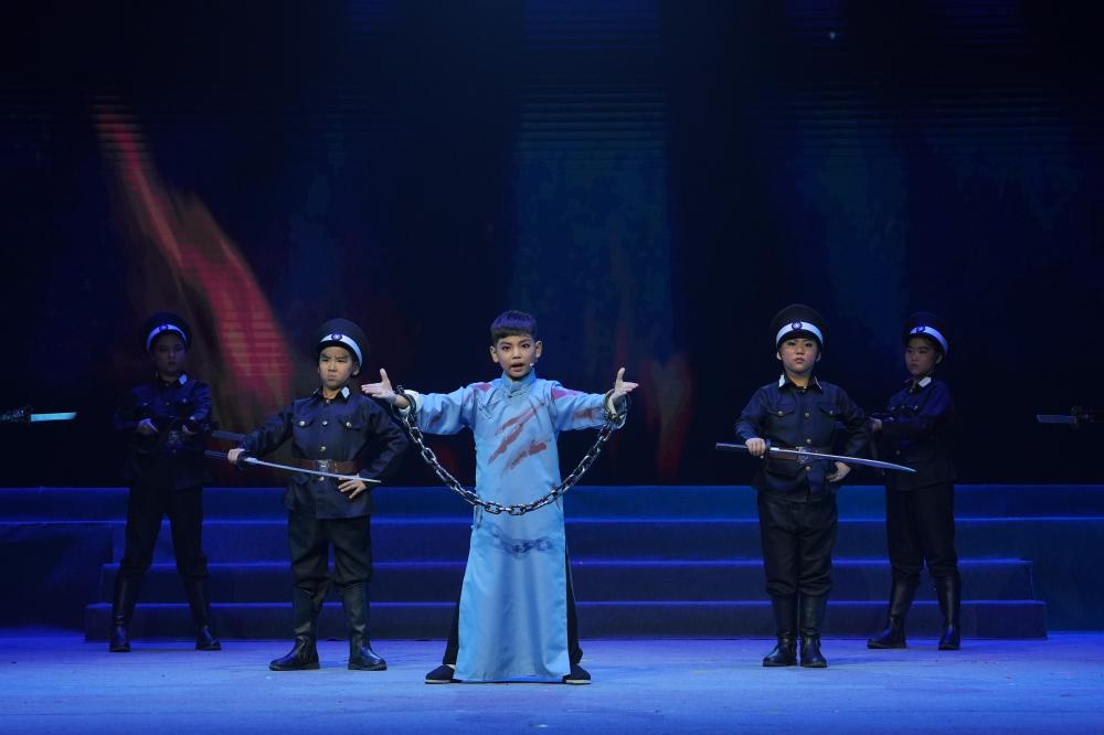 More than a thousand small opera actors gathered to showcase their skills, and the Chinese children's opera Little Plum Blossom Gathering Event was held in Shanghai for art | opera | activities