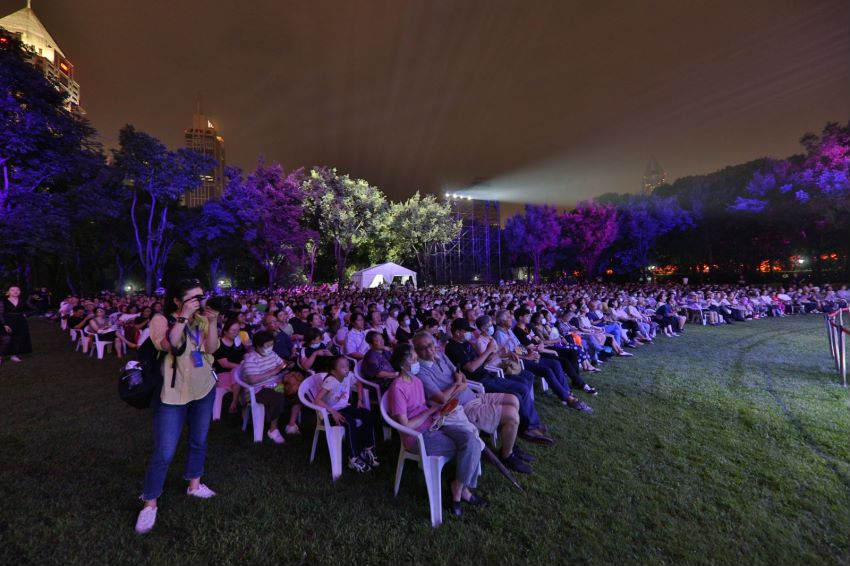 2023上海城市草坪音乐会“夏之魅”演出开启城市|市民|草坪