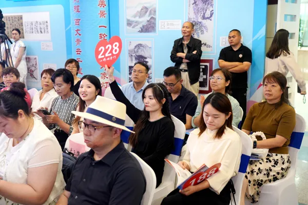 Raising 2.35 million yuan to support the project of filial piety and respecting the elderly, the "Marine Masters" charity auction was hammered down