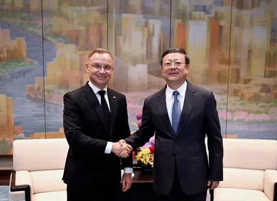 Chen Jining meets with Polish President Duda