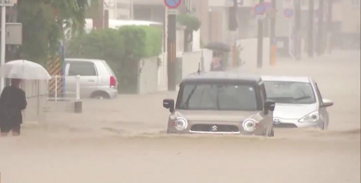 日本200万人被通知紧急撤离！至少已致3死42伤,连日暴雨+泥石流暴雨|日本|泥石流