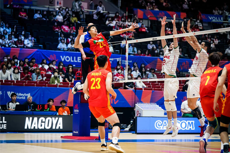 Just having the "scoring king" Zhang Jingyin is not enough. The Chinese men's volleyball team has won their first game in homework, with the goal of winning the Paris Olympics men's volleyball league in Paris