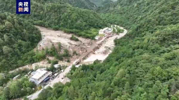 Unable to contact relatives and friends, villager: Communication in some mountainous areas has been interrupted, and there has been a sudden flash flood and mudslide in the Qinling Mountains of Xi'an. Luan Town, Chang'an District, Xi'an City | Mudslide | Mountain area