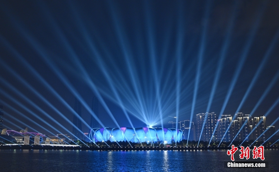 （杭州亚运会）杭州亚运会开幕式演练举行璀璨灯光秀点亮夜空开幕式|灯光|夜空