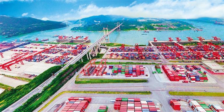 [Remembering General Secretary's Instructions · Enterprise Research Record] Luhai Mingzhu Guoyuan Port Yangtze River | Train | Enterprise