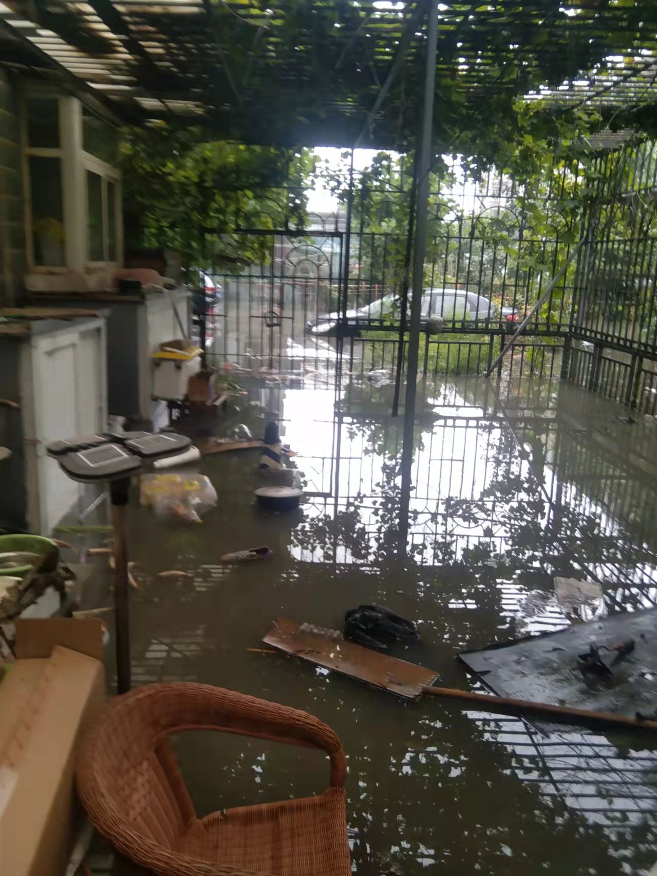 When floods flood empty nesters, parents and elderly people in suburban communities of Beijing