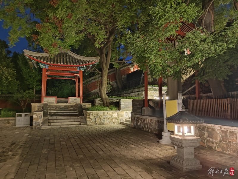 After the digital restoration of Beijing Fahai Temple, it feels like a dream and even better than the past. The first authentic night tour of Ming Dynasty murals