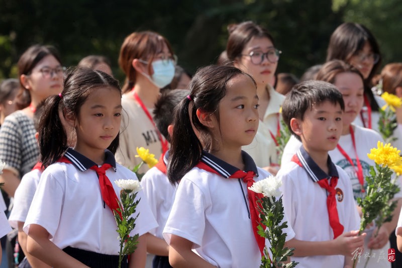 把爱国精神根植在心,永远铭记