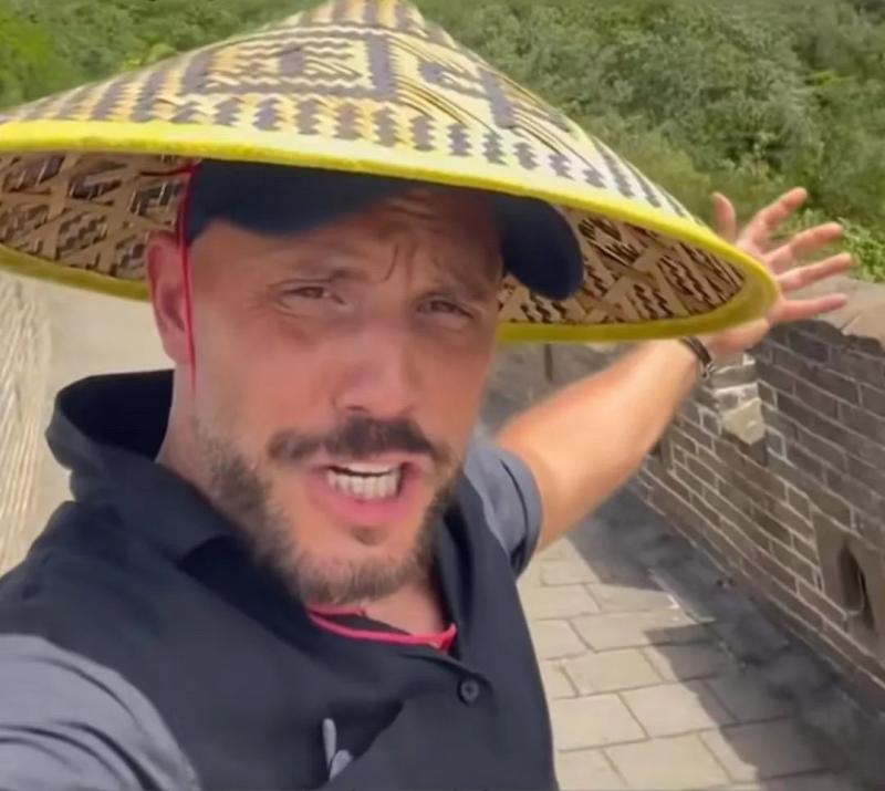 Netizen: He's not curious why there's no one on the Great Wall?, French people charter a tour of the Great Wall at 40 ℃, France | The Great Wall | French