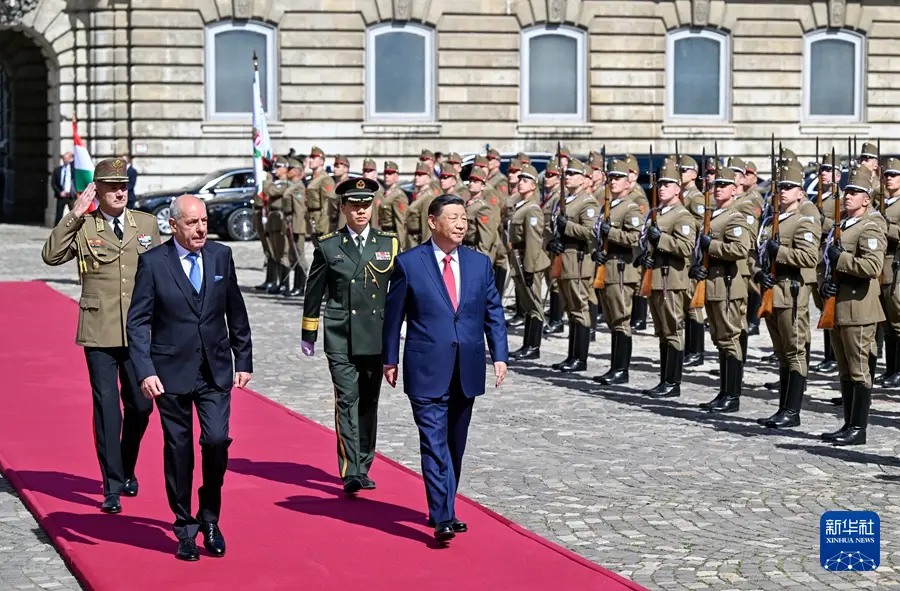 Xi Jinping visits Hungary again and has new ideas, "come home"