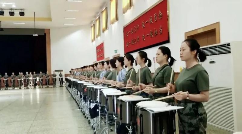 Stand at the Tiananmen Square parade ground!, Former "Rebel Girl" Ammunition | Grandpa | Rebel Girl