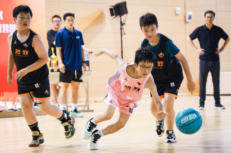 Playing games, playing games, listening to basketball legends telling stories of struggle... The basketball festival for Shanghai citizens is here again! City | Basketball | Story