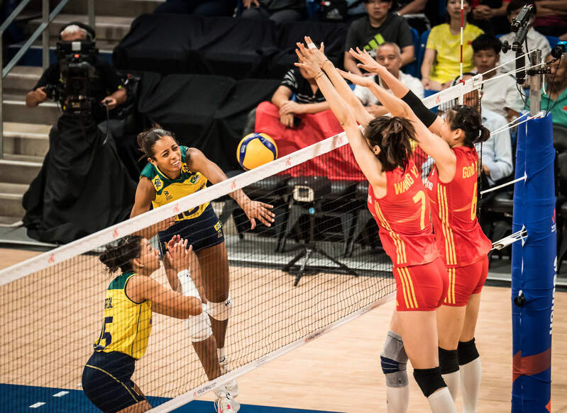 The Chinese women's volleyball team advanced to the semi-finals and encountered the biggest "dark horse" again, while the Brazilian women's volleyball team became a "gifted child" in the semi-finals