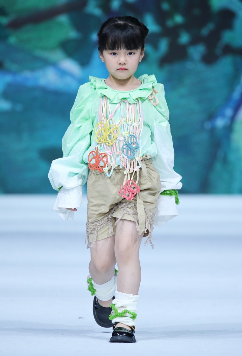 东华大学“童装课”前瞻明年流行啥,海派儿童时尚有哪四大趋势？国风还是很热中国|童装|趋势