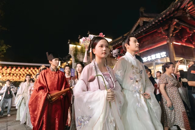 Quzhou attracts tourists with the national style, and takes the opportunity of Qixi Festival to build a platform to attract children | Quzhou | tourists