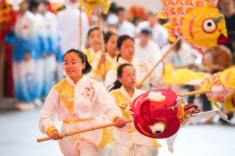 What did the Shanghai Student Dragon Culture Versatile bring to children in the past decade? Shanghai | Sports | Students