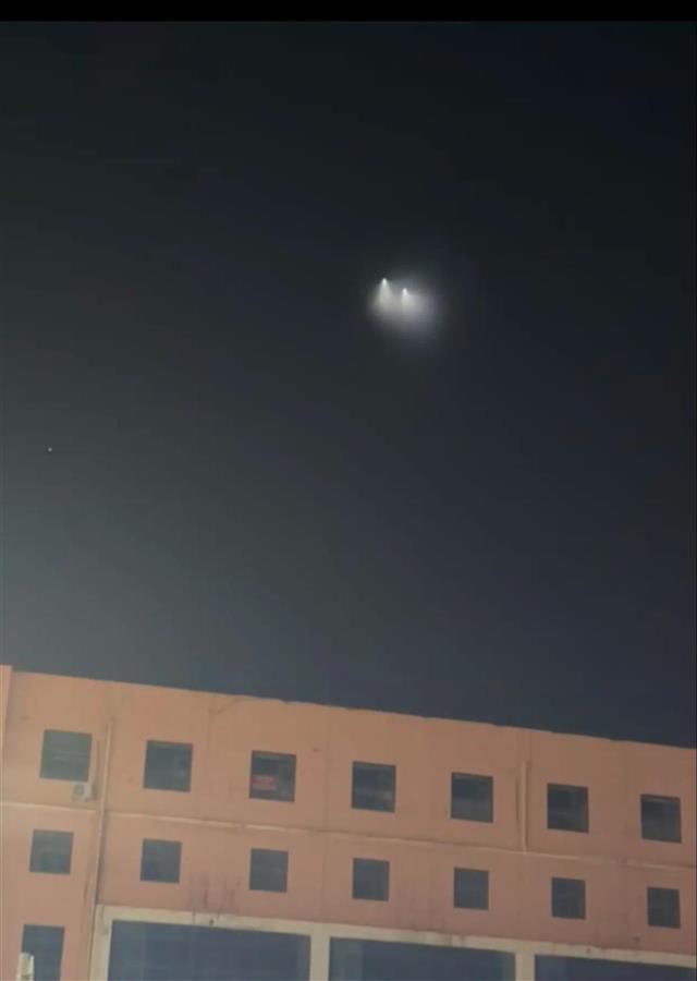 Astronomical experts respond with "unidentified flying objects in the night sky of many parts of North China": rocket clouds formed after the launch of a certain spacecraft
