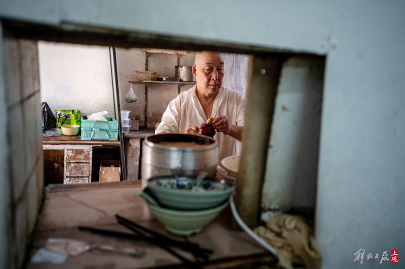 The last alleyway kitchen in Shanghai exudes a taste reminiscent of the memories of the citizens, "This brand is still worth some copper jewelry... it's a pity" kitchen | residents | alleyways