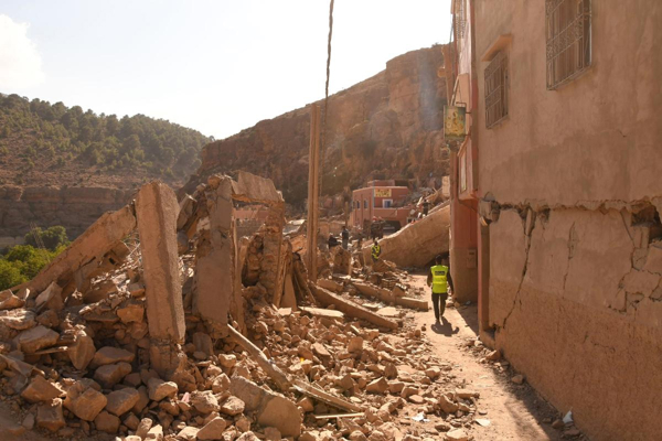 摩洛哥地震为何如此“致命”？,7.0级地震造成2800余人死亡