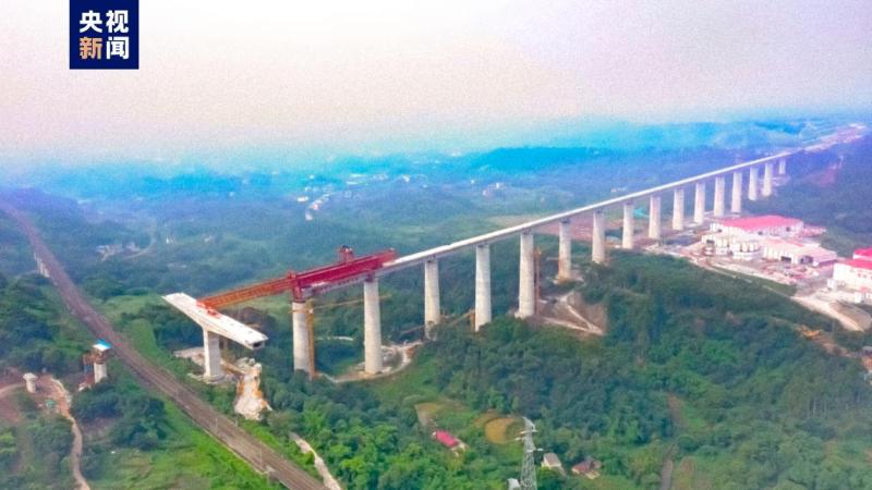 Good news! The progress bar for the construction of the Huafu Bridge on the Chongqing Kunming High speed Railway has been updated. Chongqing | High speed Railway | Bridge