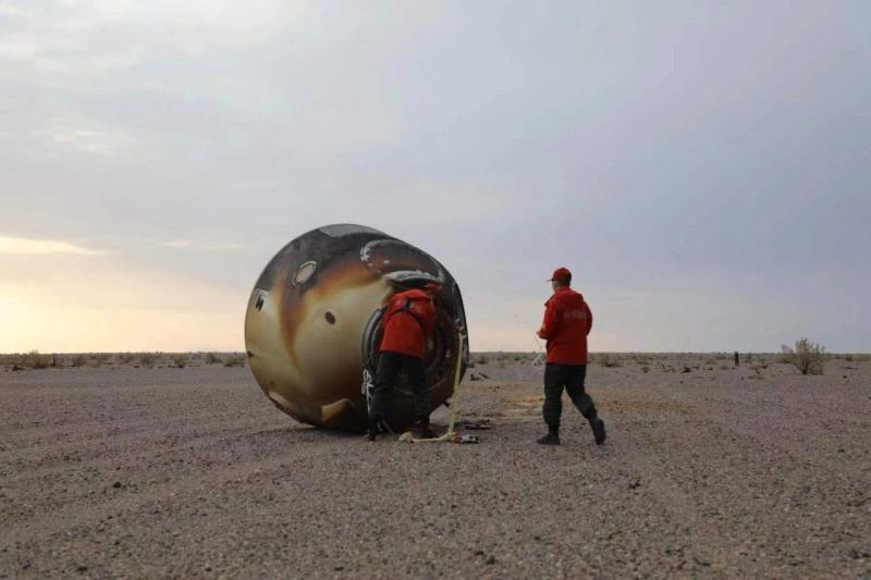 Another exciting appearance on the Dongfeng landing field!, Aerospace Search and Rescue Squadron Hatch | Astronauts | Appearing