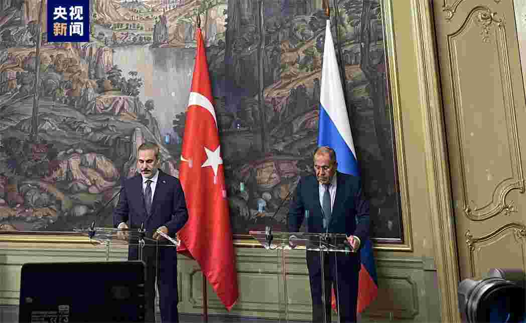 Introducing the negotiation of alternative solutions for the export agreement of agricultural products from the Black Sea port, the Russian and Turkish Foreign Ministers held a press conference