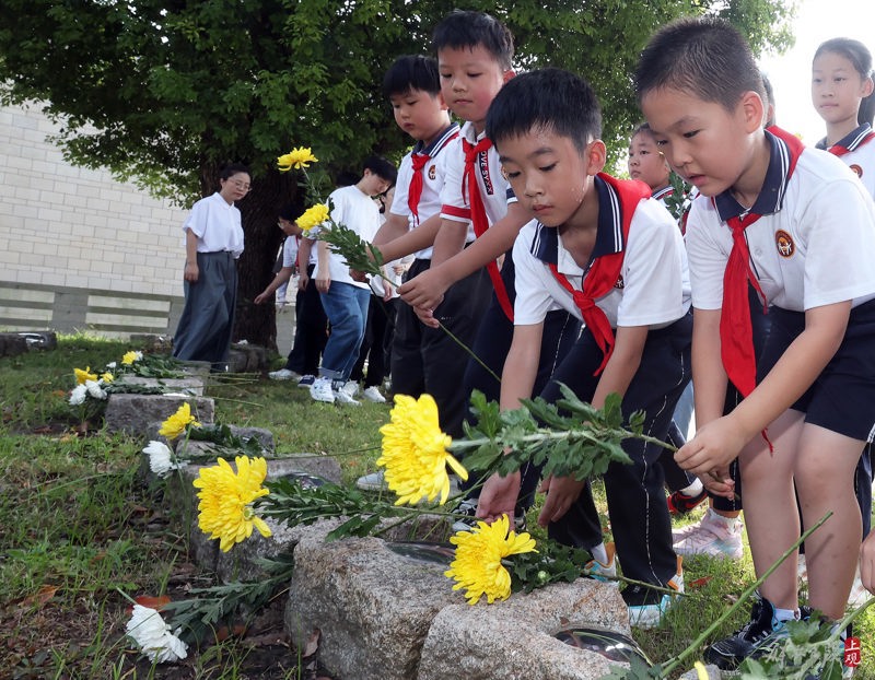 把爱国精神根植在心,永远铭记