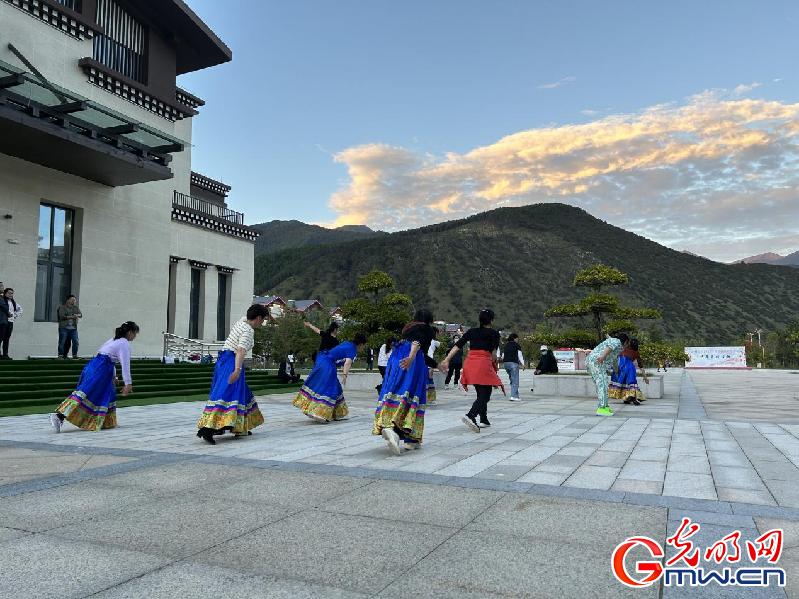 Experience the taste of happiness, our home | Linzhi Gongbu Park: Strolling through the city park Linzhi Gongbu Park | Area | Gongbu