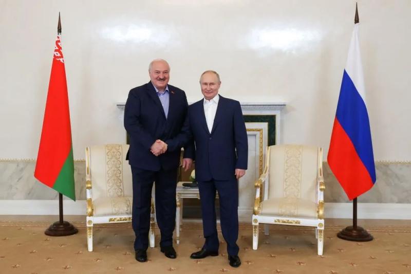 Expose Poland's ambition?, Lukashenko's deployment of the "Polish surge" map during the meeting with Putin | Map | Poland