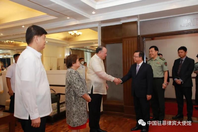 中国大使会见菲律宾新任防长合作|政策|问题|中方|关系|中国|大使|坚持