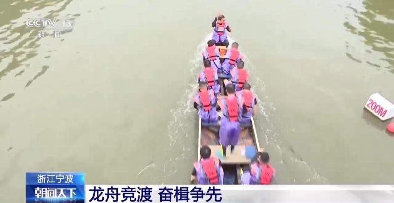 Rowing hard on the track, cheering and shouting on the shore, many places hold dragon boat activities to welcome residents during the Dragon Boat Festival | Dragon Boat | Event
